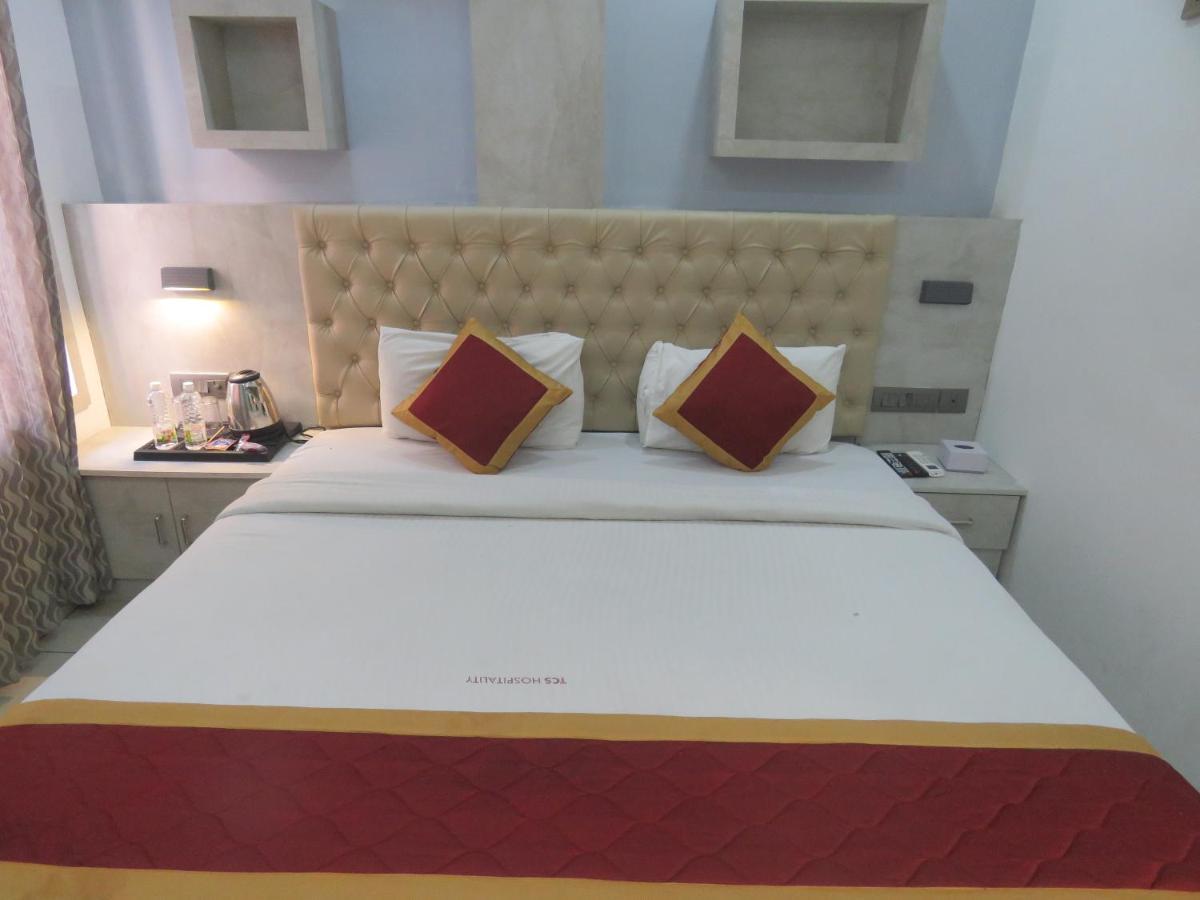 Hotel Reegate Inn Near South Railway Station Kochi エクステリア 写真